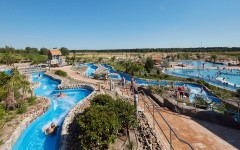 Fotografia zo zájazdu Víkendové Tropical Islands s delfínmi.