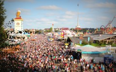 Fotografia zo zájazdu BMW svet v Mníchove a ochutnávka bavorského piva (OKTOBERFEST).