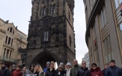 Fotografia zo zájazdu Muzikálová komédia Sestra v akcii s Luciou Bílou.